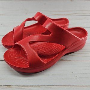 DAWGS Womens Size 5 Red Z Strap‎ Lightweight Slide Sandals